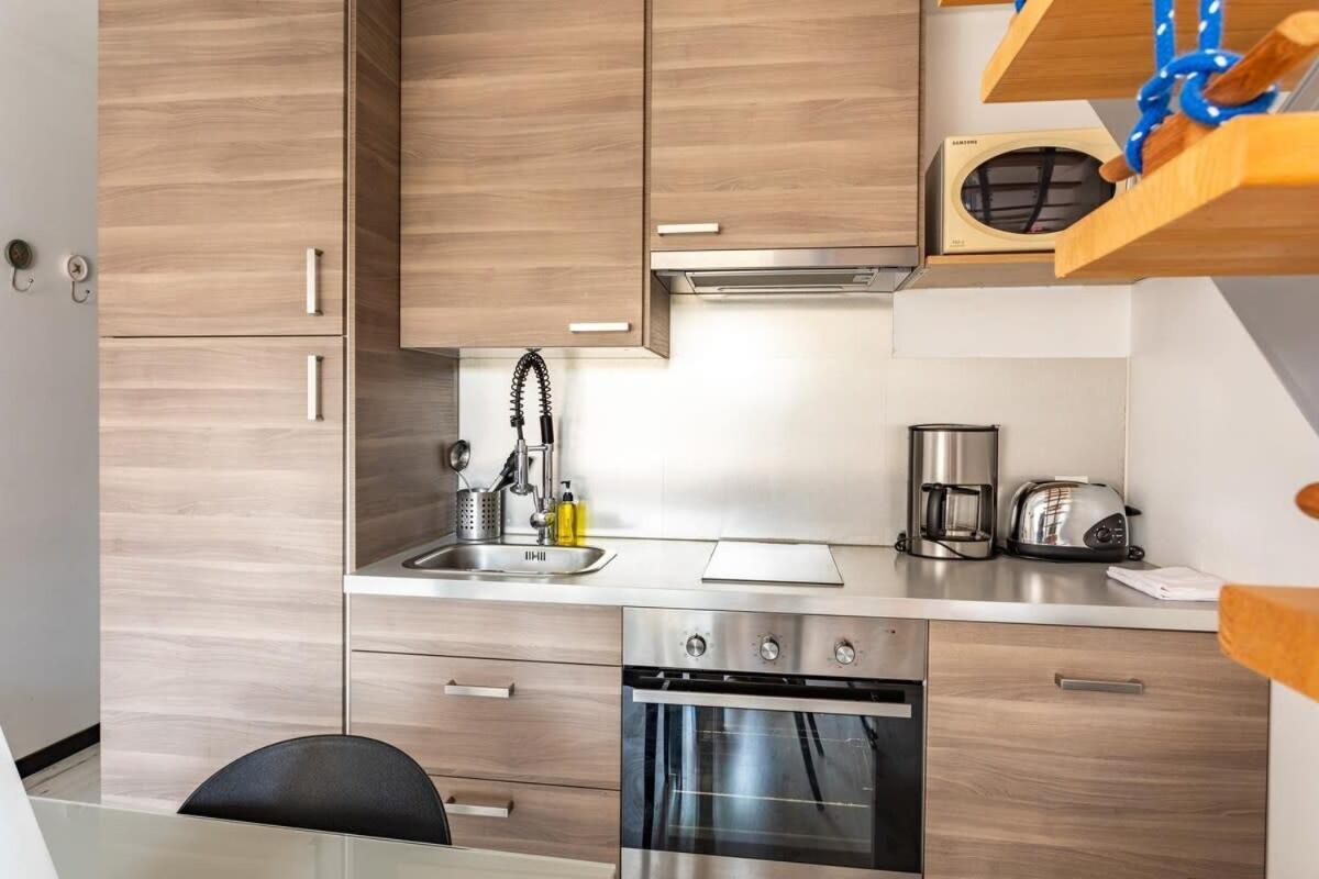 Le Capucin - Petit Duplex Avec Place De Parking 迪纳尔 外观 照片
